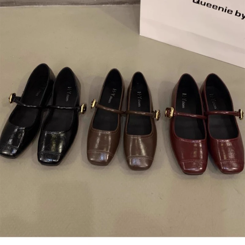 

Women's Square Toe Low Heel Shoes 1-3cm Anti-Slip Adhesive Sole Creased Low-Top Design Comfortable Daily Wear