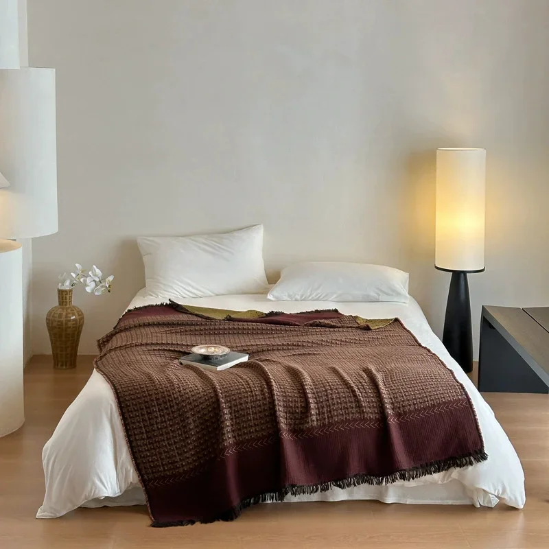 Vintage Gauze Cotton Blanket Plaid Skin-Friendly Bed Cover Soft Bedspread Lightweight Nap Throw for Home, Travel, Office, Car