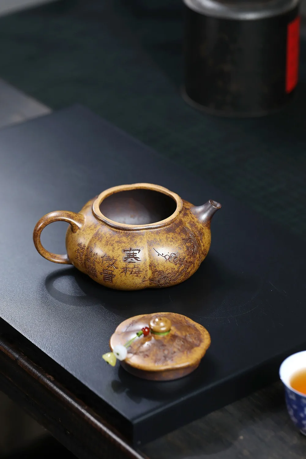 Handmade Mini Yixing Zisha Brewing Pot, Raw Ore Dragon Bone Gold Sand High Temperature Wood-fired Hanjiang Teapot Carved