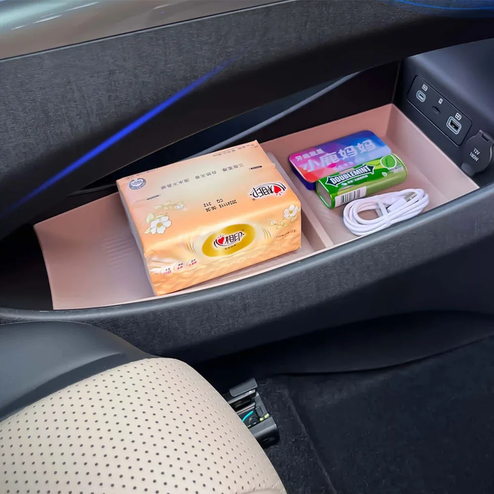 صندوق تخزين تحت التحكم المركزي لـ BYD Dolphin Smart Driving Edition 2025 ملحقات السيارة TPE مقاومة للماء والبقع