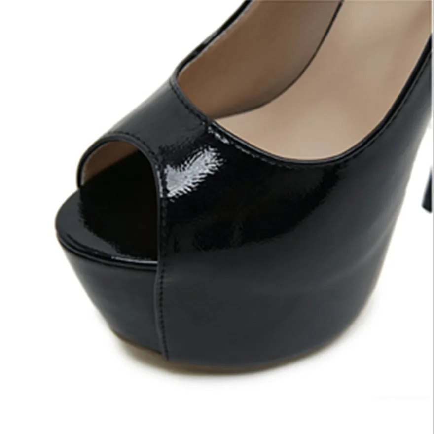 女性用パテントレザーパンプス、のぞき見つま先パーティーバックル、浅い女性の靴、プラットフォームの薄いヒール、女性のドレスシューズ、黒の作業靴、セクシー、2025