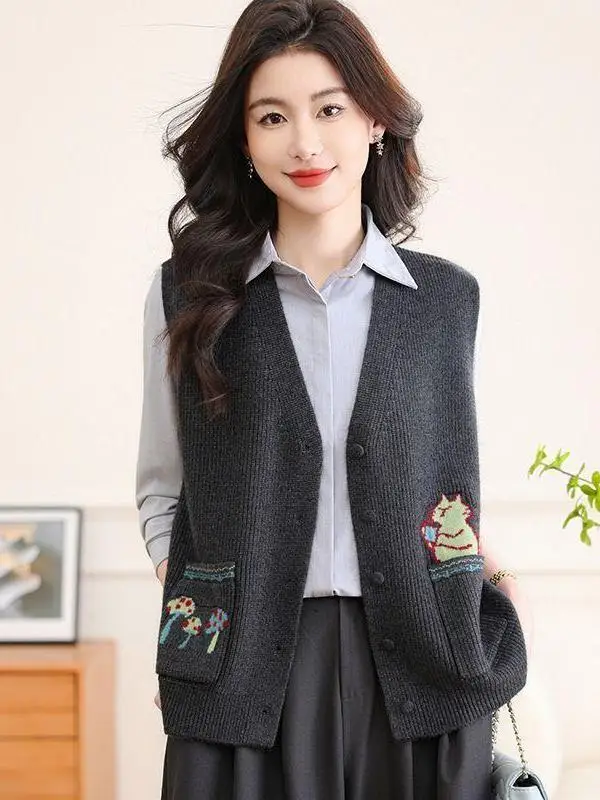Fashionable Knitted Sweater Vest Women's Style Autumn Winter New Arrival Slimming Effect High-End Feeling Floral Embroidery