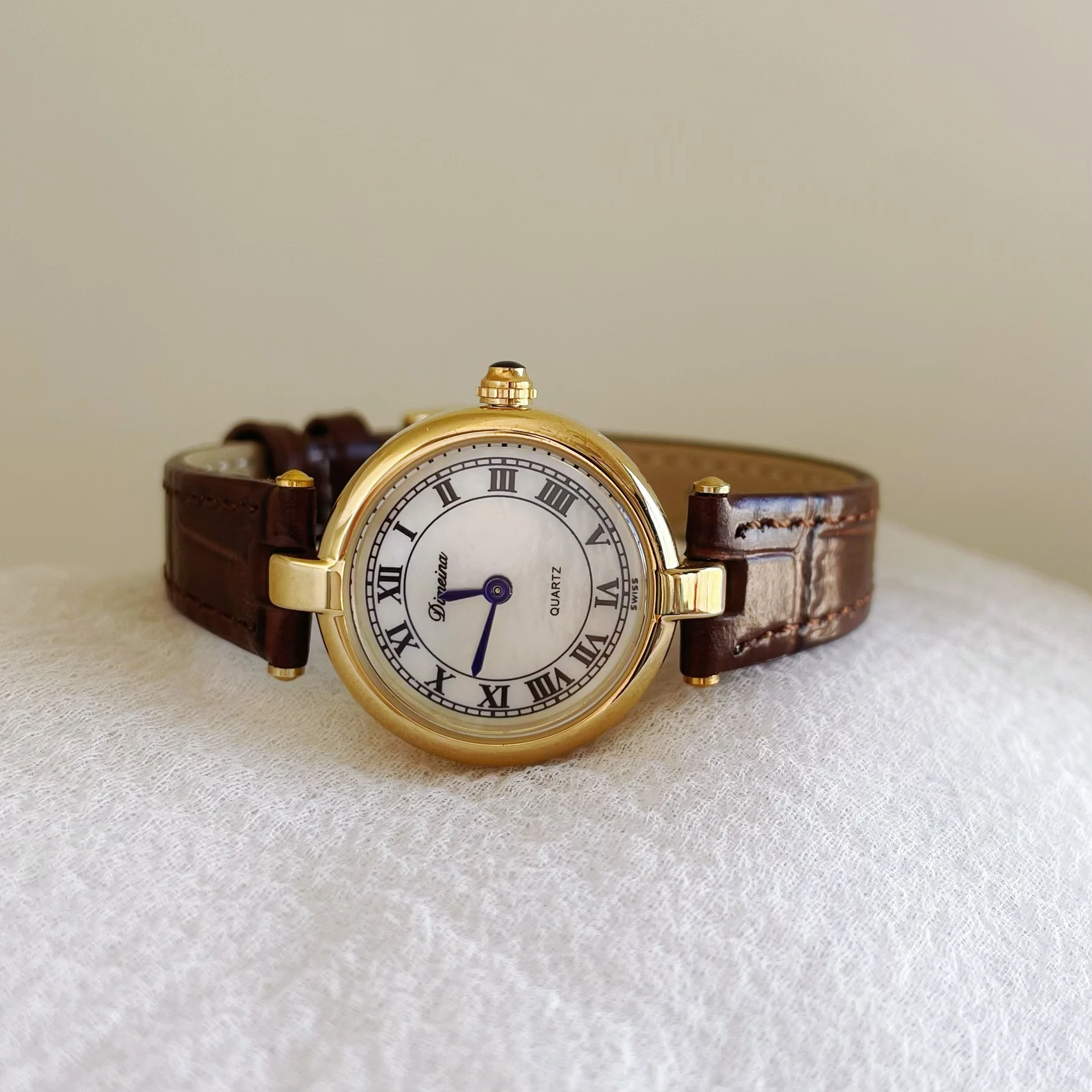 Elegant Women'S WatchVintage Style, Small Brown Round Dial, Leather, Quartz Dial, Women'S Watch, Student Watch, Gift For Women.