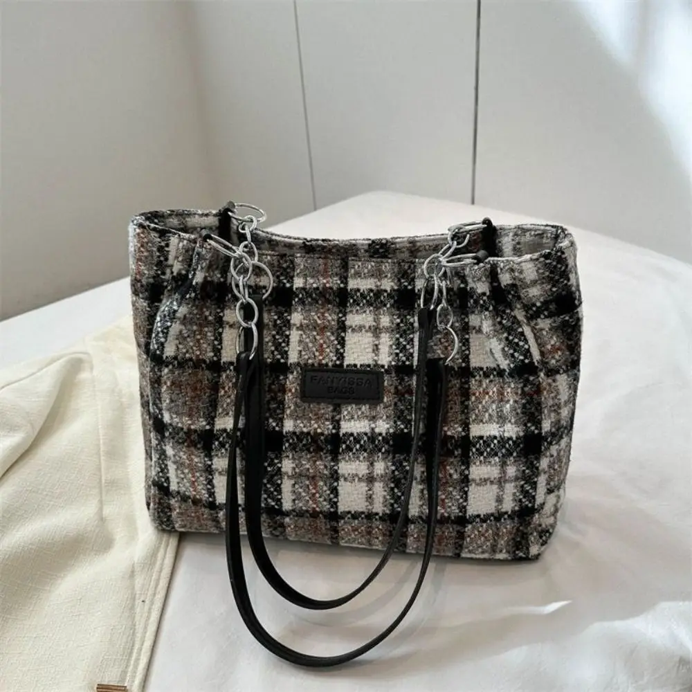 High Capacity Shoulder Bag Fashion Plaid Versatile Tote Bag Woolen Underarm Bag