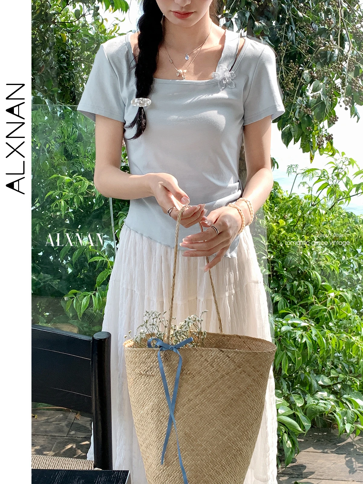 ALXNAN Dames T-shirt Grijs Blauw T-shirt met korte mouwen Elegant Slim-fit 3d Bloemontwerp Katoen Koreaanse populaire kleding Nieuw L55122