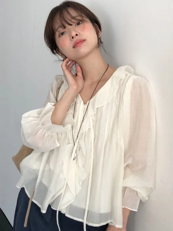 

Chic Pleated Wave Collar Loose Women's Shirt Sweet Slimming Cotton Polyester Bell Sleeve Long Sleeve Korean Style Top