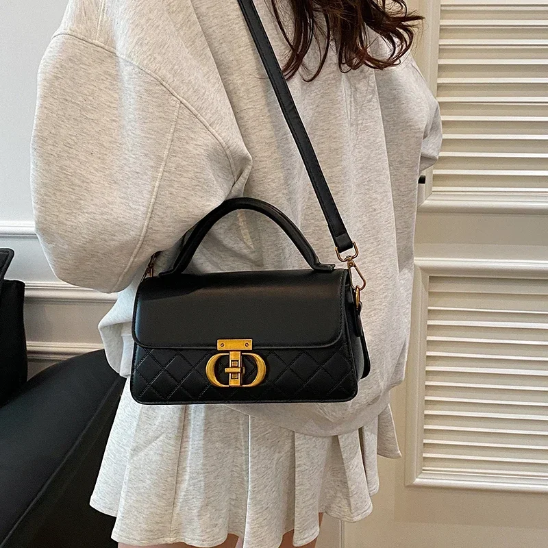 

Elegant Leather Women's Crossbody Bag Luxury Designer Handbag Classic Shoulder Purse for Ladies Stylish Tote