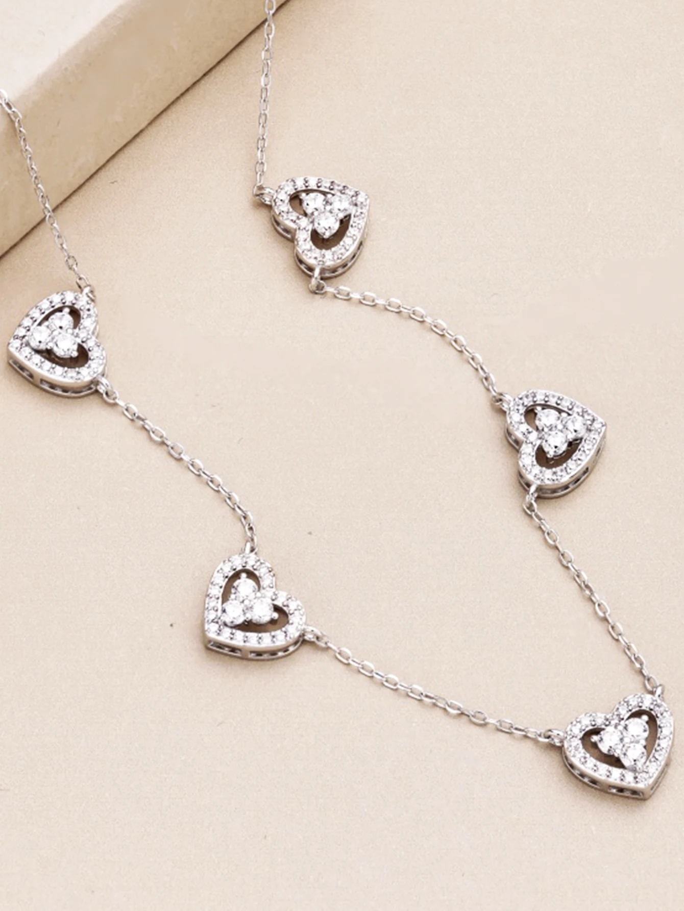 Genuin‌e S925 Sterling Silver Hollow out 5 Hearts Necklace Cubic Zircon Adjustable Chain Jewelry Gift for Women Anniversary