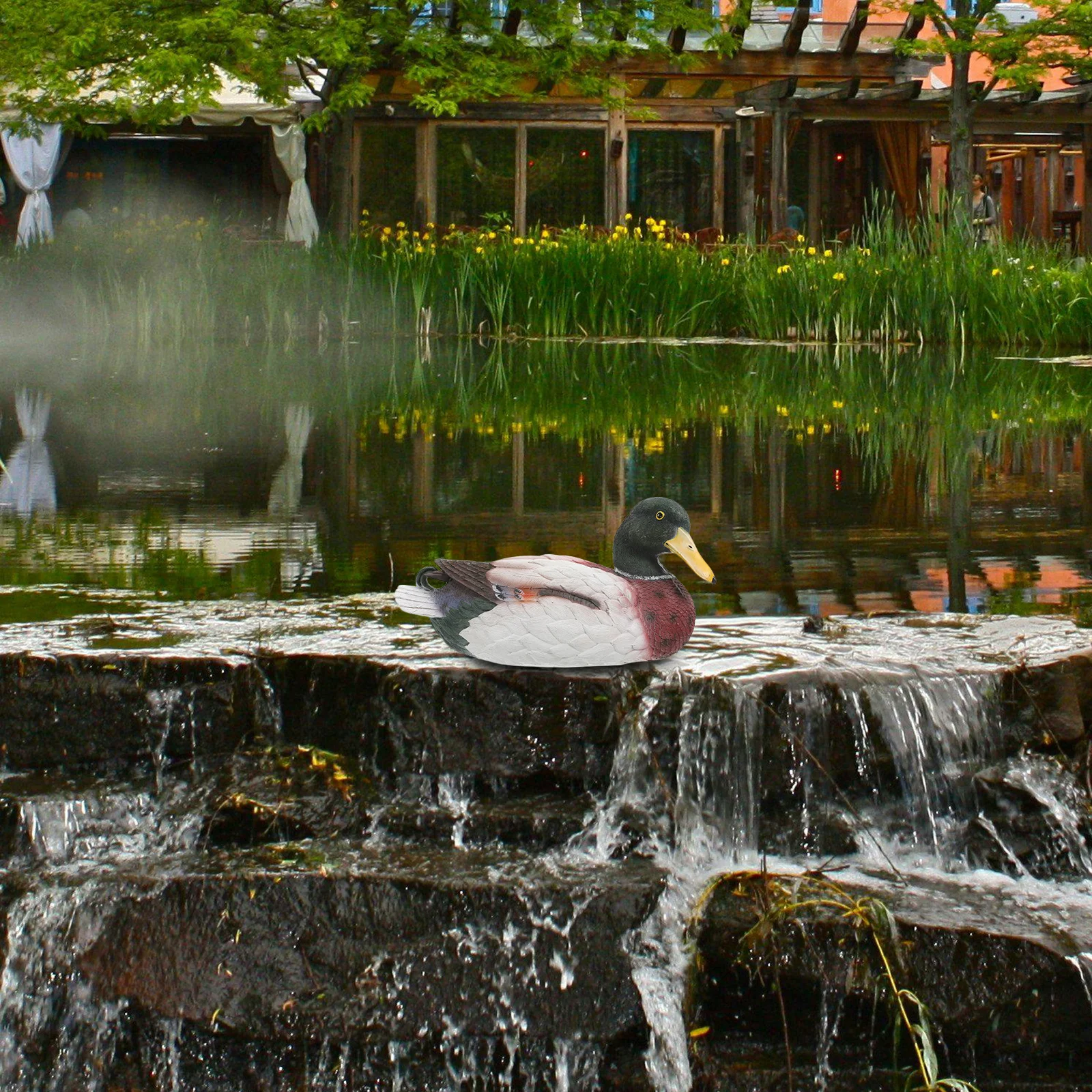 

Resin Floating Pond Duck Ornament Garden Decoration Realistic Water Floating Animal Statue Garden Small Animal Statue