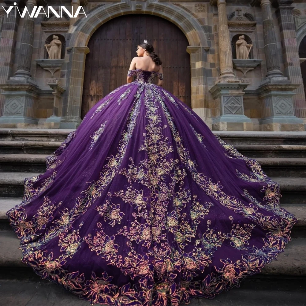 Quinceanrra Prom Vestidos com apliques de lantejoulas brilhantes, pescoço romântico, Princess Long Luxury Purple Dress, Sweet 16 Dress