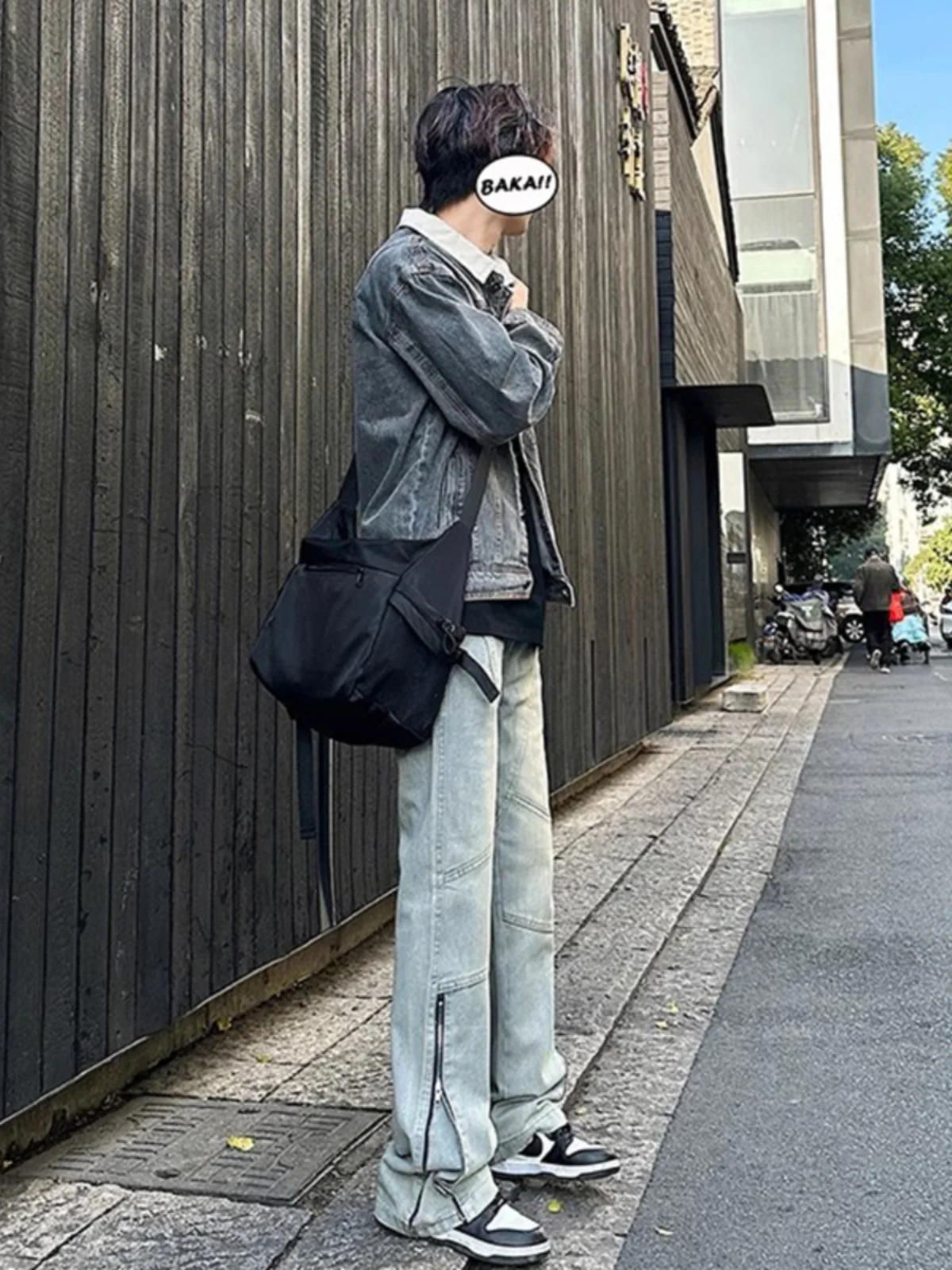 

Светло-голубые джинсы с молниями на манжетах, мужские, осенне-зимние, прямого кроя, с эффектом потертости, стильные, в уличном стиле