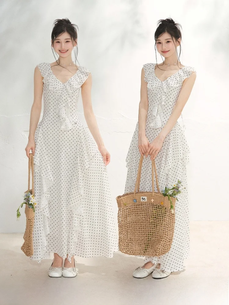 

Летнее платье ELEVEN SP в горошек для женщин: приталенный крой, асимметричная длинная юбка, рукава-колокол, высокая талия, полиэстер