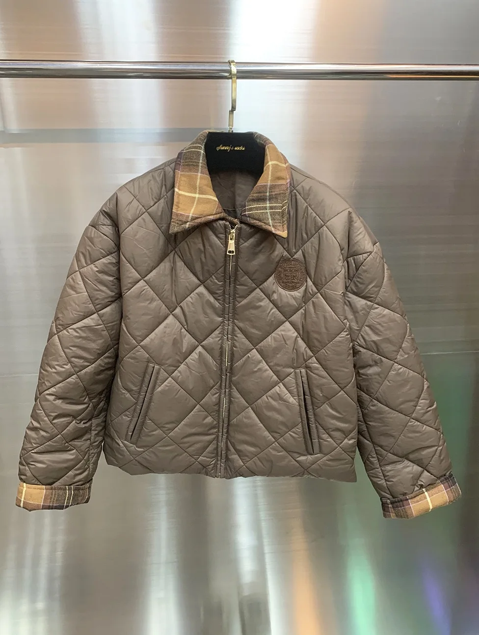 

2025 Autumn Winter New Sle Ruch Diamond Pattern Cotton Jaet Ele Commute Sle Barn Coat ort Length Zipper Closure