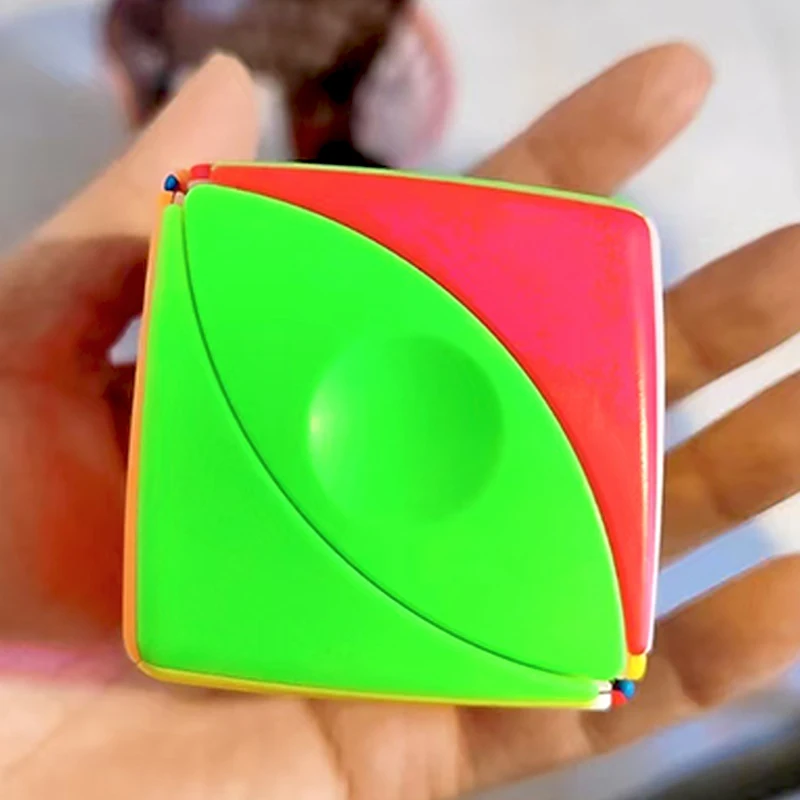 ลูกบาศก์รูบิกแบบไม่มีสติกเกอร์ หมุนลื่นไหล ฝึกสมอง เสริมสร้างไอคิว ของเล่นเสริมพัฒนาการ เกมฝึกสมอง