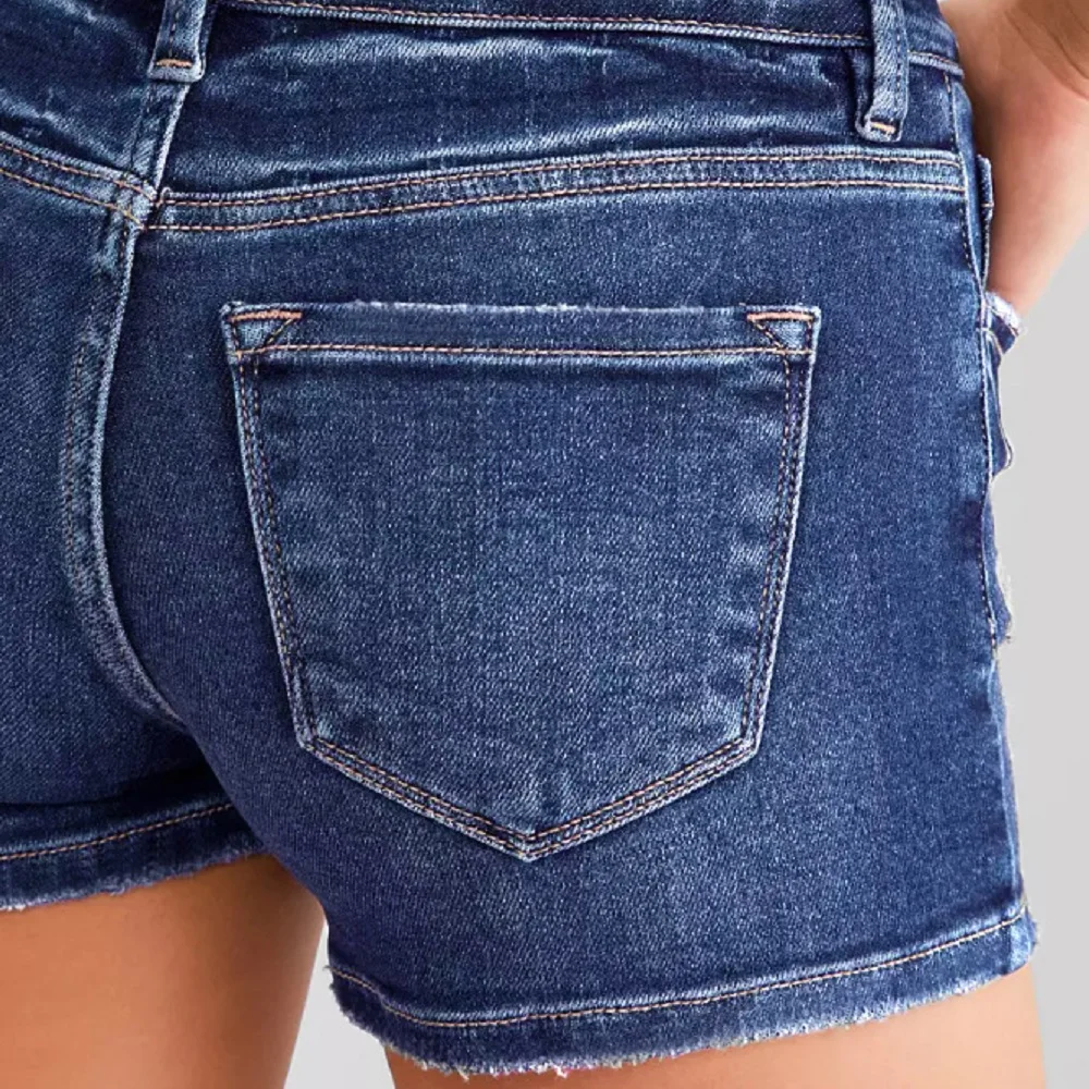 Celana pendek Denim wanita, celana pendek Jeans sobek lubang untuk musim panas