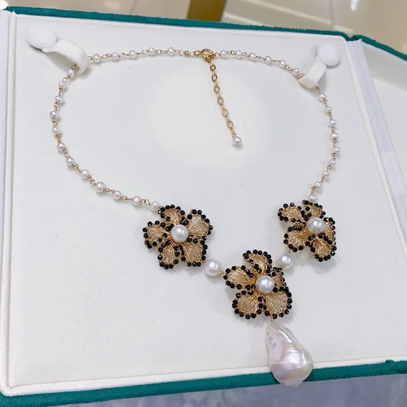 

SGARIT Fashion Women Vintage Collar 14K Gold Filled Necklaces Three flowers have black borders Clavicle Chain Jewelry SN10