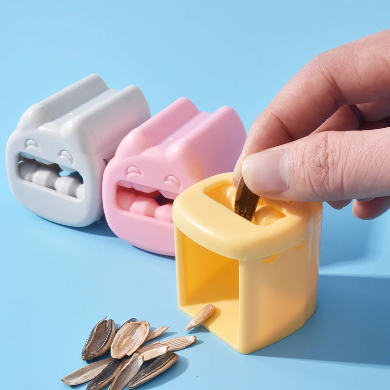 1PC Cute Portable Sunflower Shells Peeler Melons Seed Peeler Seed Splitter Nutcracker Opener Seed Cracking Shelling Machine