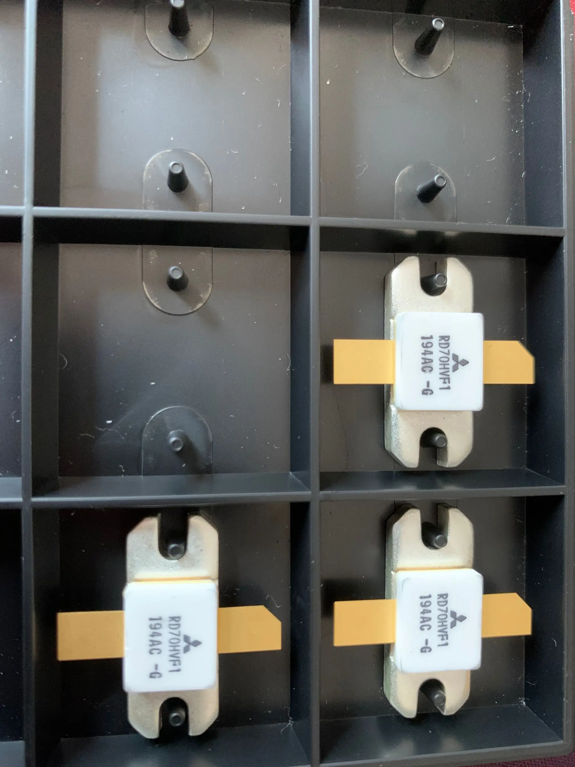 new 1PCS/lots RD70HVF1  RD70HVF1-101  high frequency tube  RD30HVF1 MOSFET Power Transistor 175MHz,30W