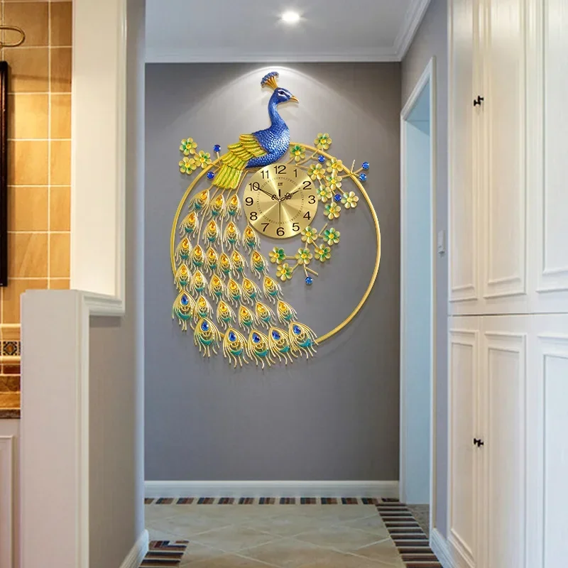 New Peacock Color Round Frame Creative Fashion Quality Wall Clock Auspicious Meaning Clock Decoration Clock