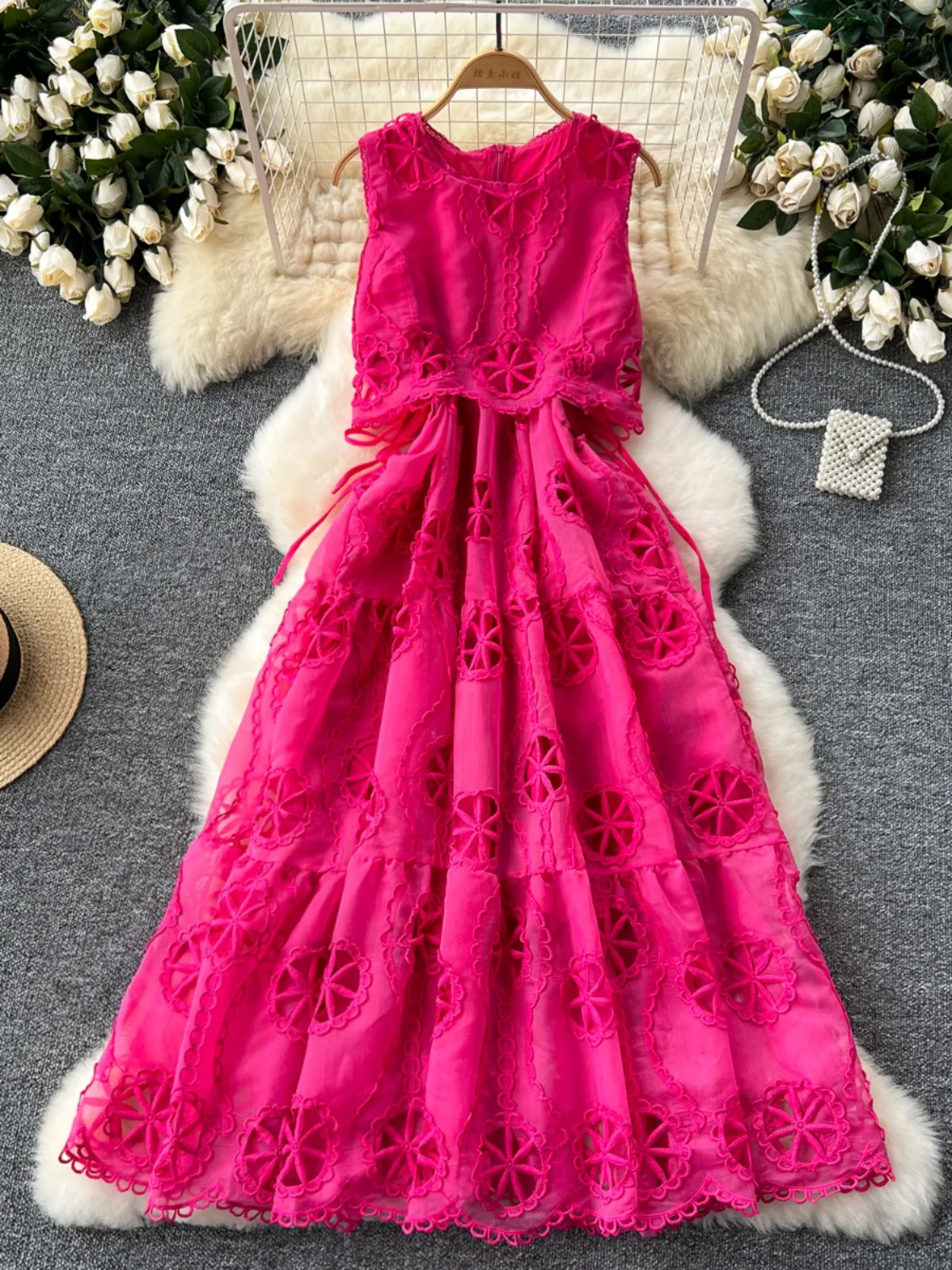 Ofallsis High End Elegant Long Dress 2024 French Retro Heavy Work Hollow Lace Embroidery Waist Tie Sleeveless Tank Top Dresses