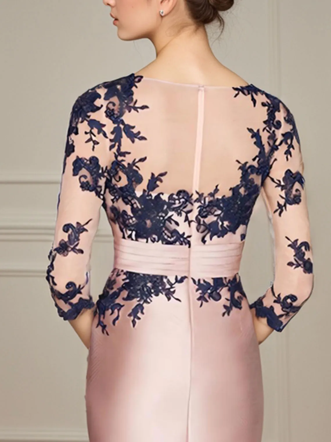 Abito da sera formale in due pezzi di lusso elegante Abito da sera formale in raso di pizzo con maniche a 3/4 e collo gioiello al ginocchio Abito con applicazioni 2025 Personalizzato gratuito