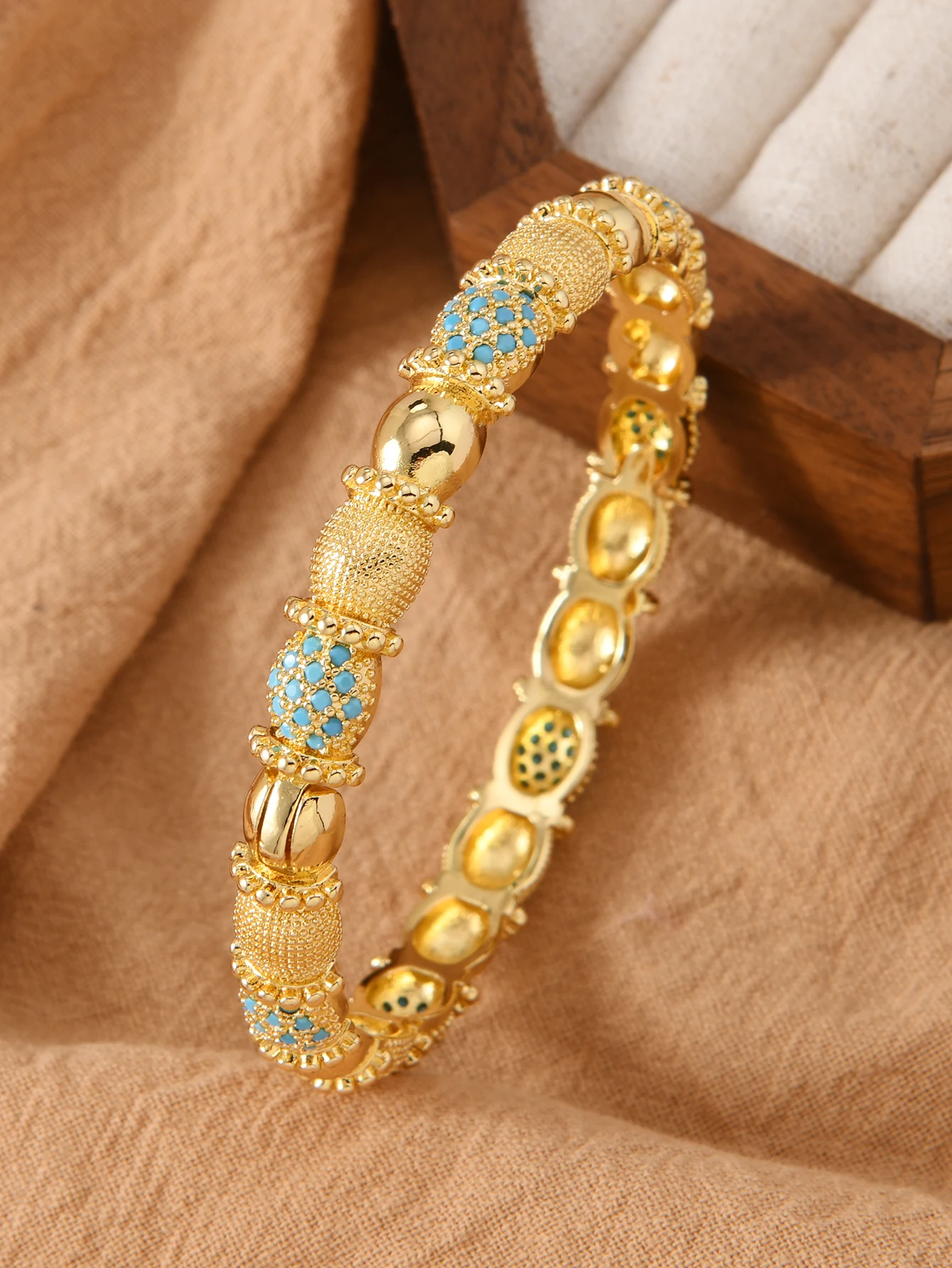 1Pcs Middle East Ei…