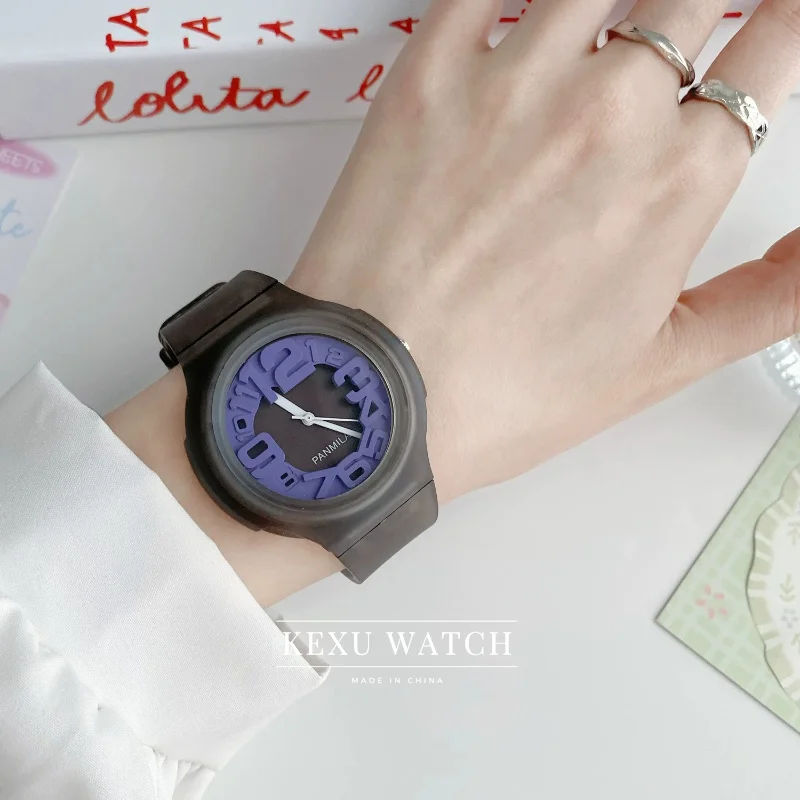 Fashion Unisex Casual Waterproof Quartz Watch with Stylish Silicone Band – Minimalist & Unique Aesthetic Design