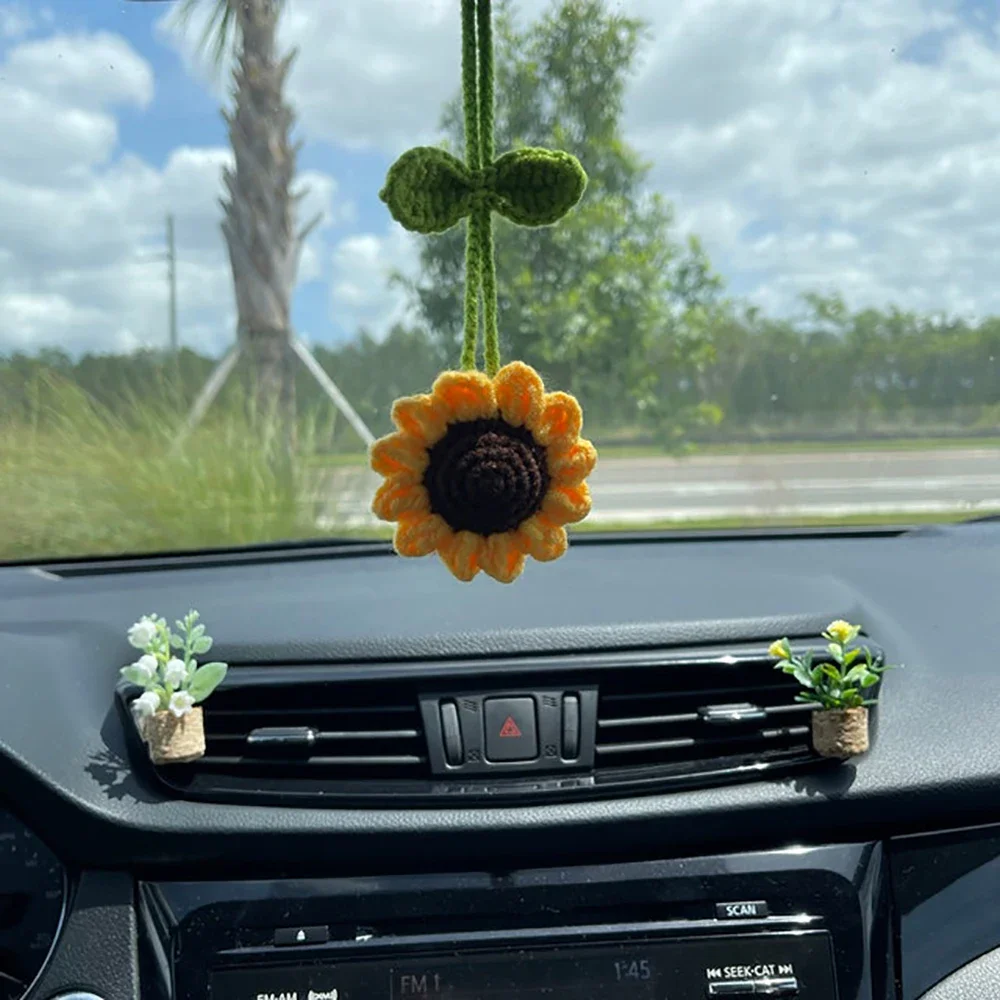 Handmade DIY weaving sunflower smiley face bag charm car rearview mirror decorative charm flower jewelry ladies gift car trinket