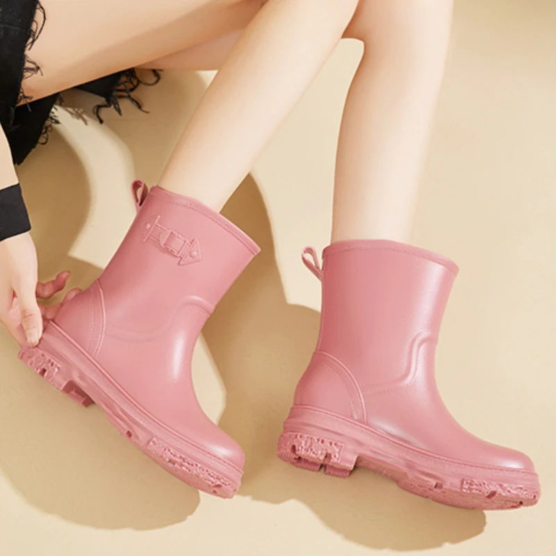 Bottes en caoutchouc imperméables pour femmes, chaussures de pluie imperméables, bottes de pluie de jardin, chaussures de cuisine non ald résistantes à l'huile, galoches de pluie, rinçage, travail