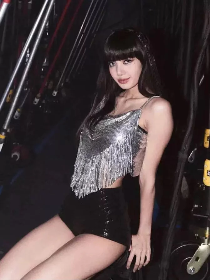 

Серебряный топ с пайетками и бахромой для выступлений, танцевальный костюм, блузка с бахромой в стиле AITZY, женская модная одежда