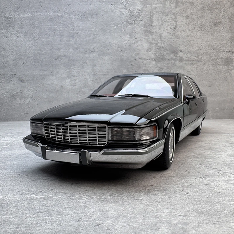 

Fleetwood 1:18 alloy simulation car model from the original factory