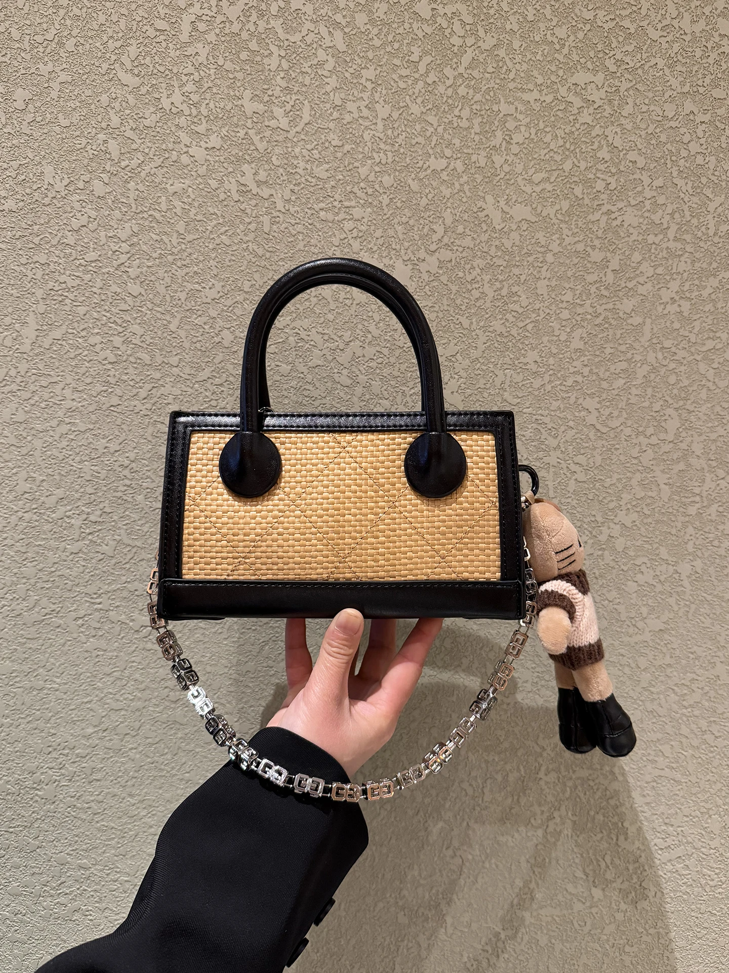 lafite-straw-woven-bag-women's-spring-summer-new-lightweight-lock-buckle-handbag-single-shoulder-crossbody-bag-versatile-luxu