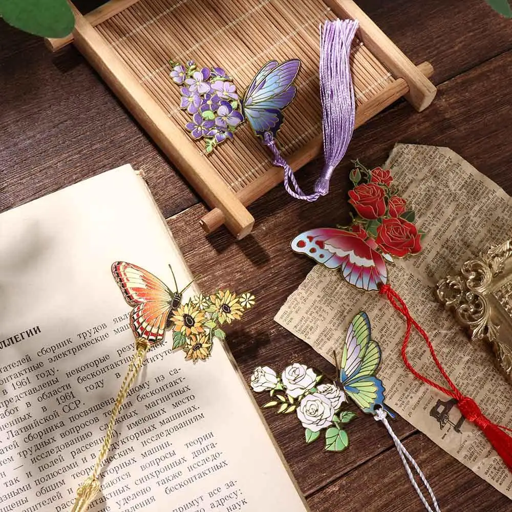 Hollow Tassel Butterfly Bookmarks Pendant Reading Metal Bookmarks Book Clip Chinese Style Flower Bookmarks Office Supplies