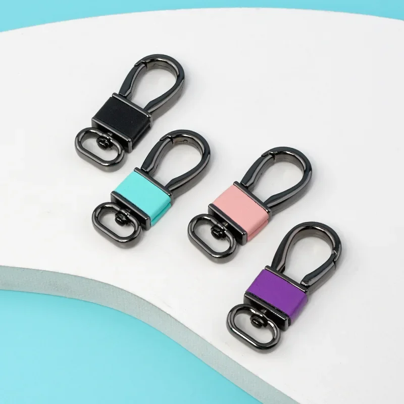 MultiColor Men Leather Car Carabiner Keychain Creative Gift Personalized LOGO Custom Key Ring accessories Bags Pendant Chain