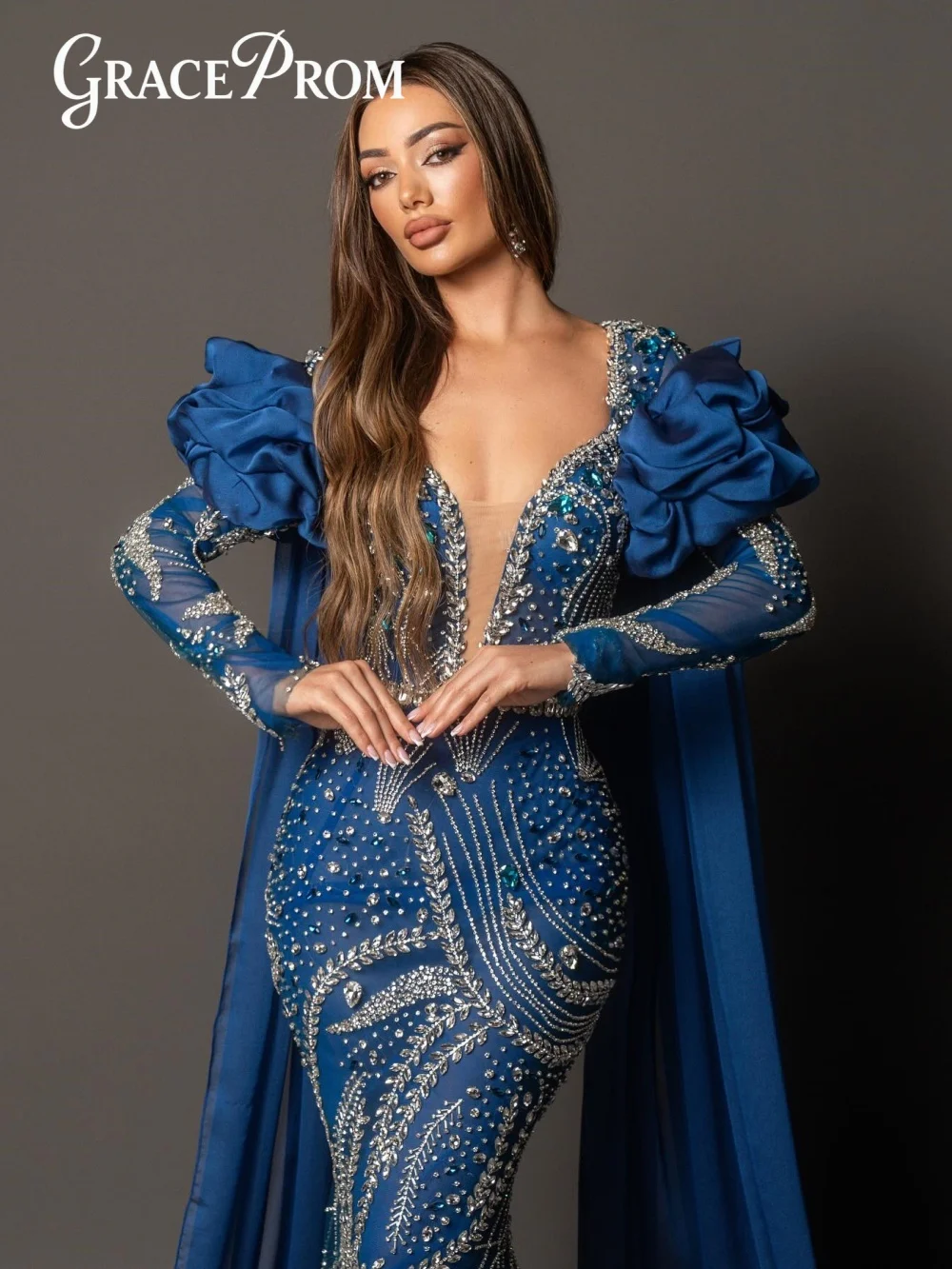 그레이스프롬 트렌디 블랙-골드 이브닝 드레스 2026 장식 패턴 카펫 가운 패셔너블한 A라인 플로어-길이 파티 가운