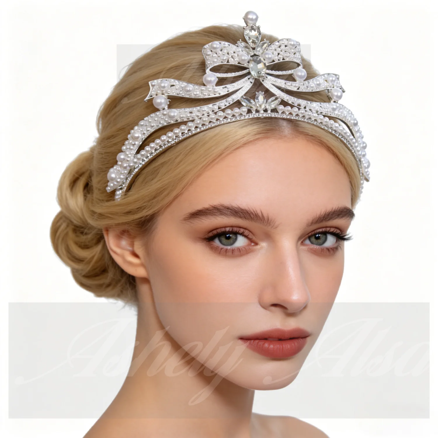 Luxury Original Design Bride Bridal Accessory Pearl Crystal Prom Evening Occasion Wedding Crown Hair Headpiece Tiaras Stock