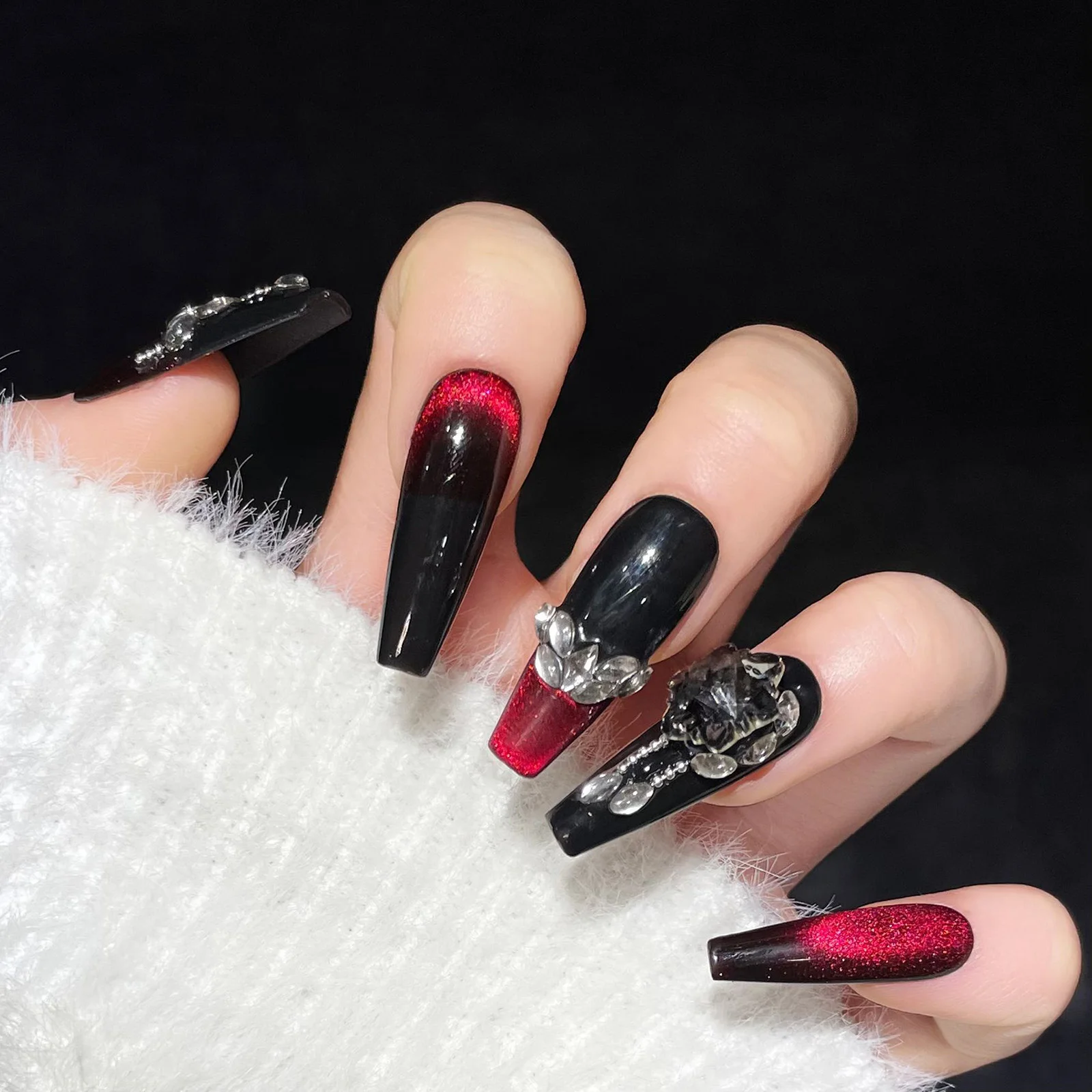 Easy-Apply Press On Nails Gothic Dark Red Cat Eye Zircon Tips for Party Retro Aesthetic Luxury Fake Nails Durable