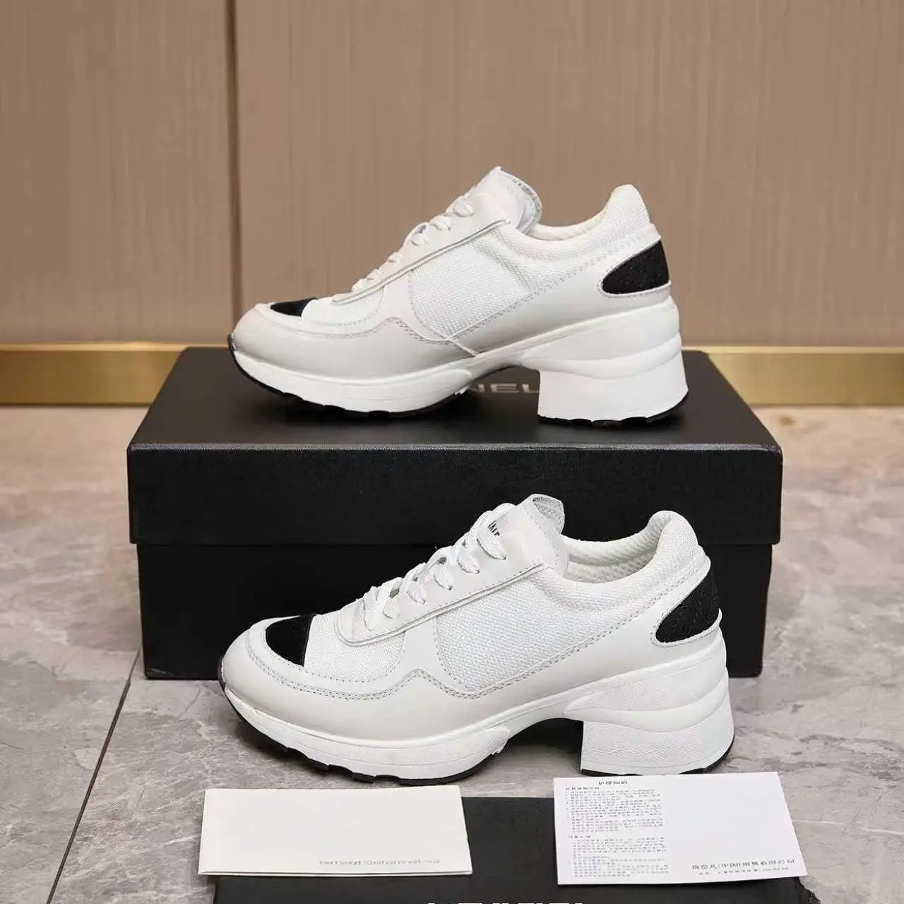 Unisex Trendy Retro Low Top Sneakers Breathable Mesh & Smooth Leather Splicing Lace-up Elevated Block Heel Daily Footwear