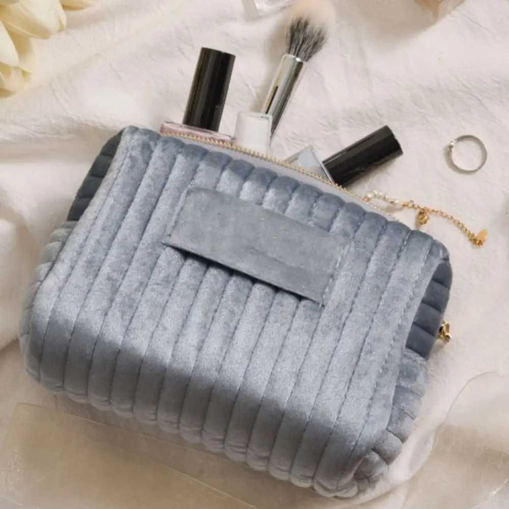 Borsa per il trucco in velluto di grande capacità borsa per cosmetici da donna borsa da toilette da viaggio di moda borsa per il trucco portatile