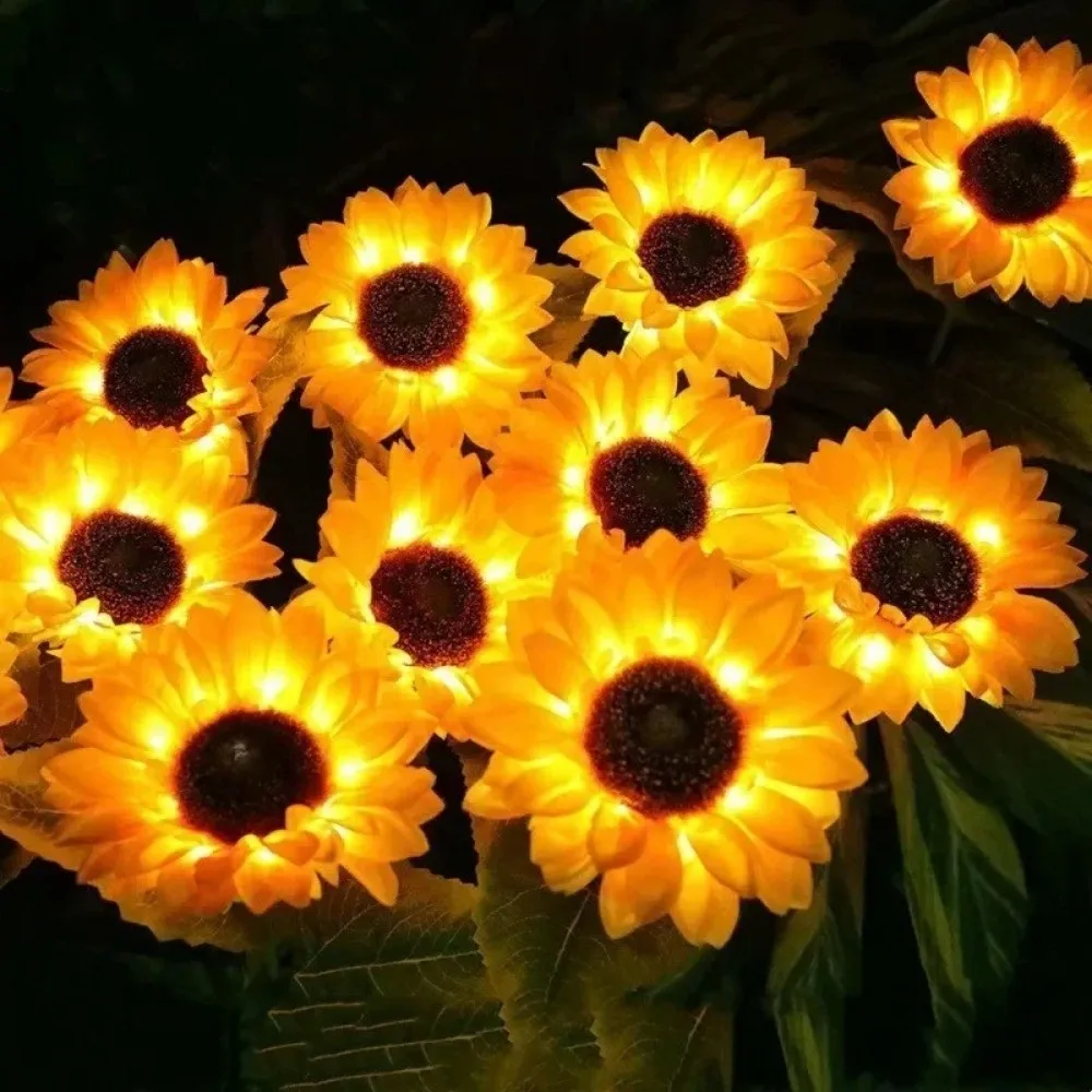 New Solar Powered Sunflower Lawn Lamp Waterproof Simulation Design LED Landscape Light Stake Light Lawn Decoration