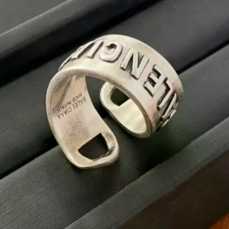 Anillo de Dedo Índice con Diseño de Letra Retro en Espiral Exagerada y Desgastada, Joyería de Moda para Hombres y Mujeres