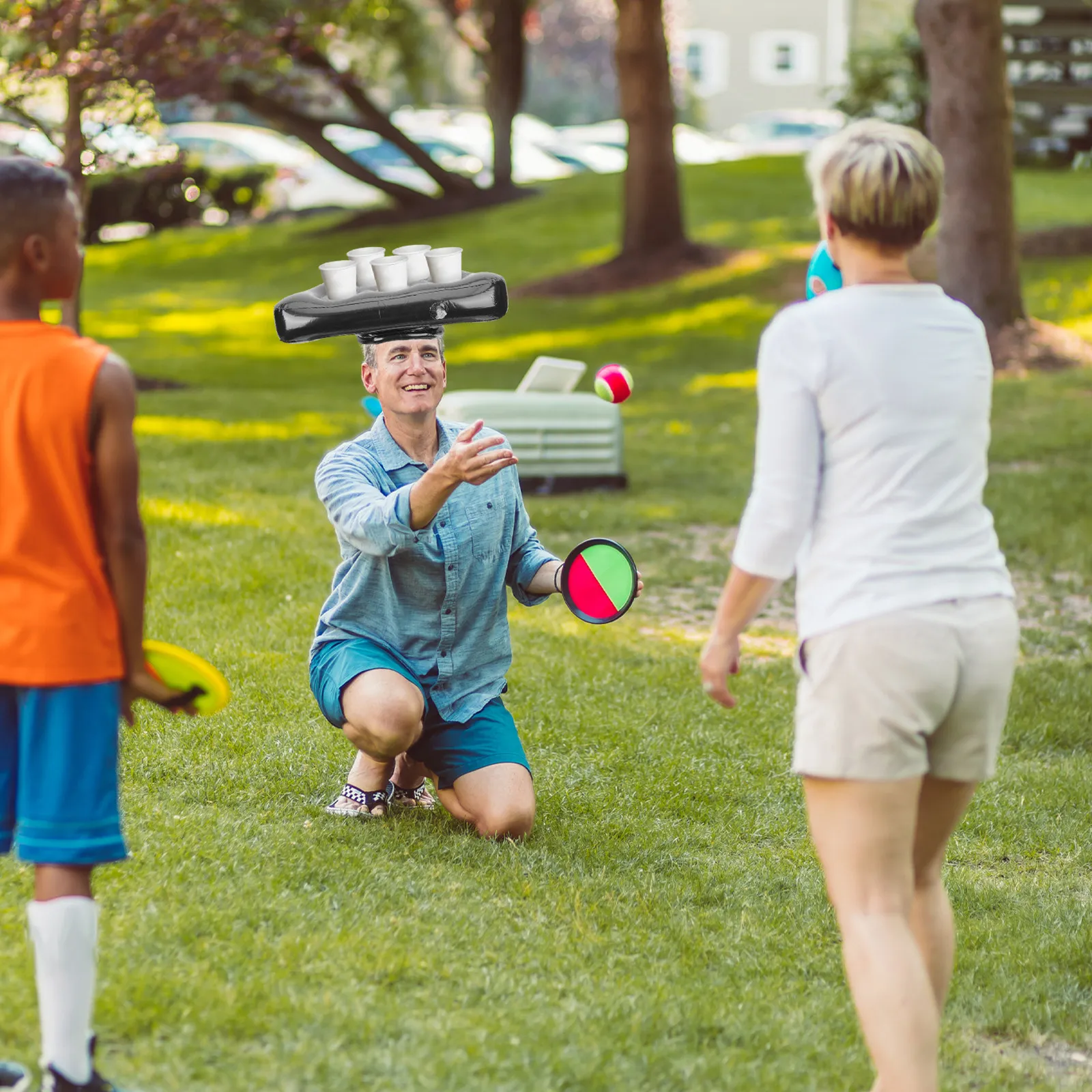 حامل مشروبات مثلث الشكل قابل للنفخ بسعة ستة أكواب، صينية بيرة للشاطئ والحفلات، ملحق ألعاب عائمة، حامل أكواب من البولي فينيل كلوريد
