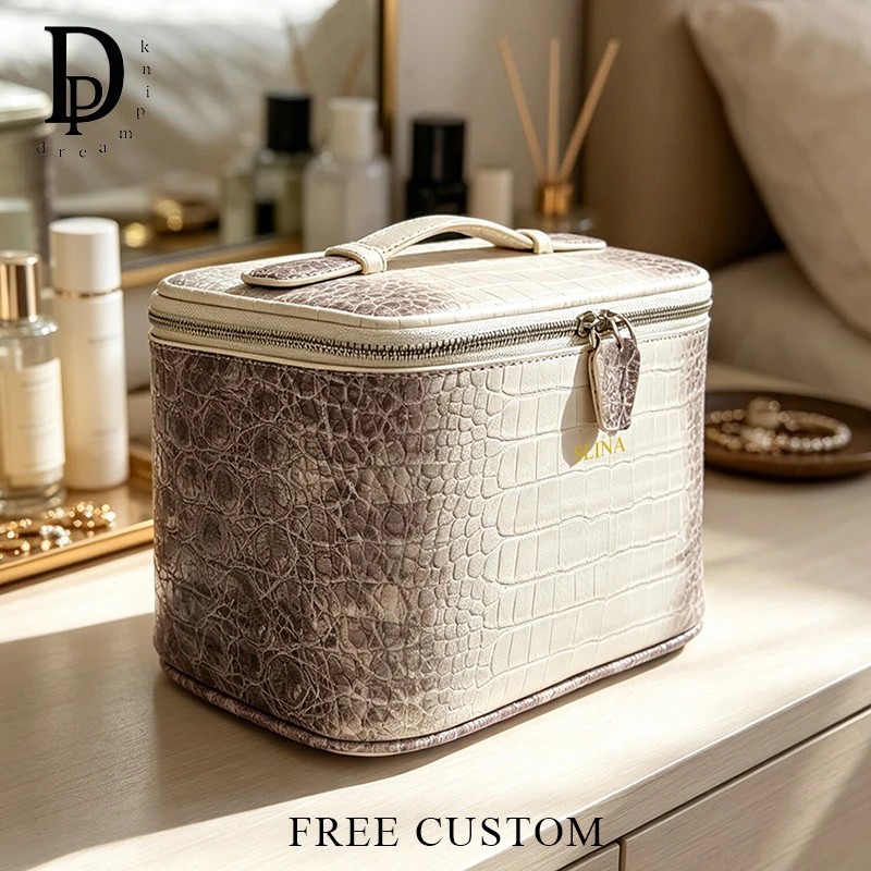 Large Capacity Personalized Cosmetic Bag Zip Travel Crocodile Pattern PU Leather Make Up Bag DIY Initials Fashion Woman Handbag