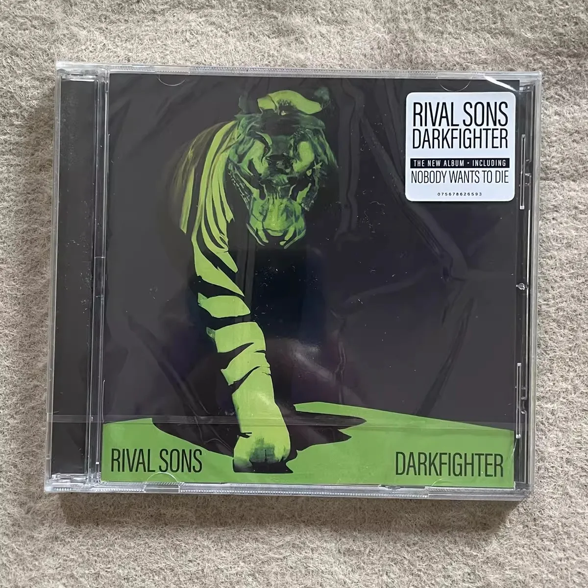 

Rival Sons Darkfighter – American Classic Hard Rock Blues Rock Retro Rock Powerful Male Vocals Music Collectible