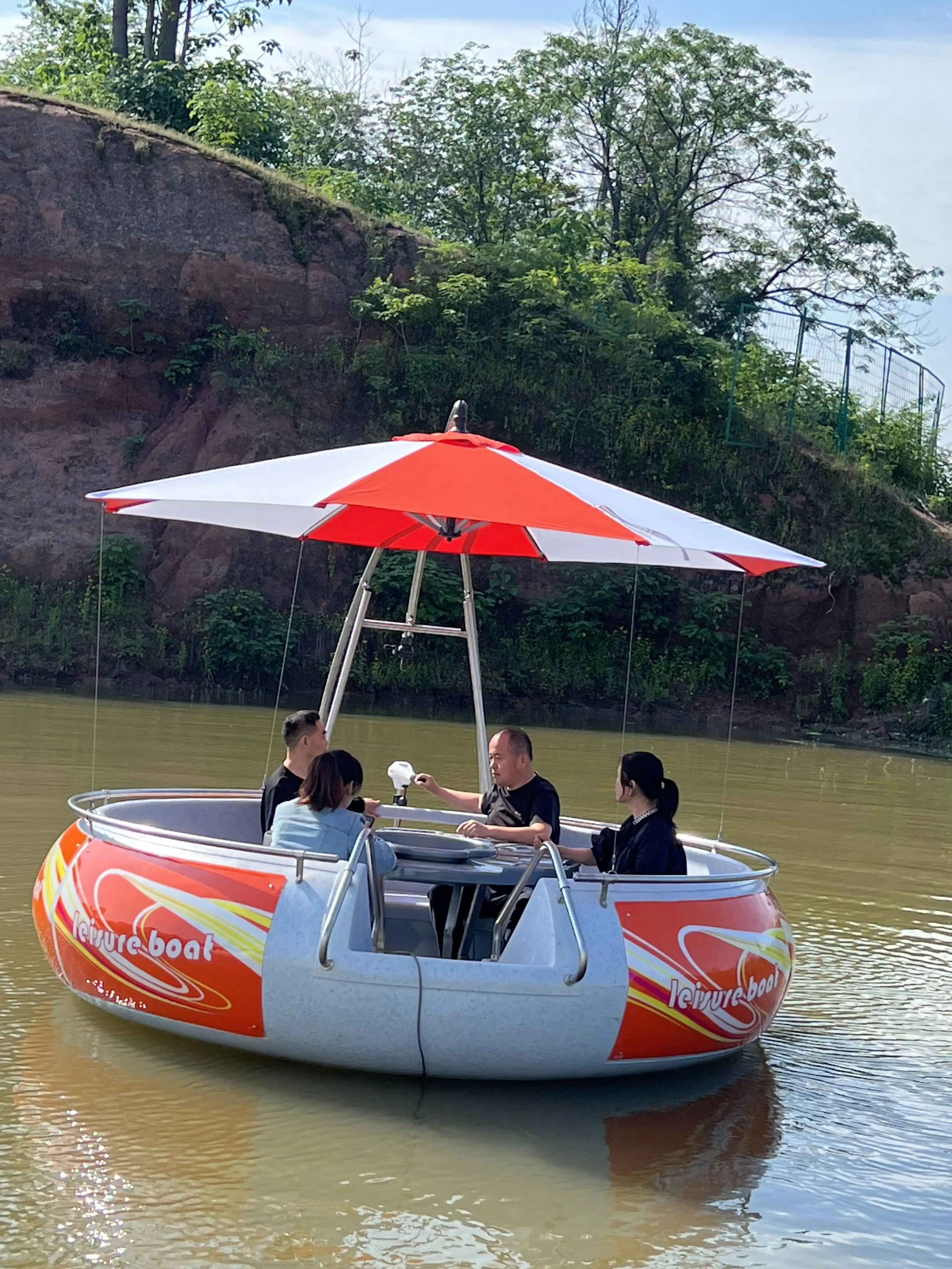 Veelzijdige Plastic Kleine Boot Voor Vissen, Lobstering En Recreatieve Activiteiten