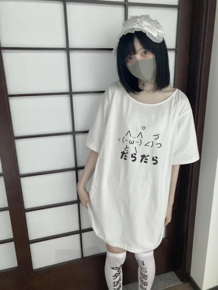 Camiseta holgada de estética Y2k para mujer, Tops informales con cuello redondo de dibujos animados japoneses, camisetas Kawaii de manga corta