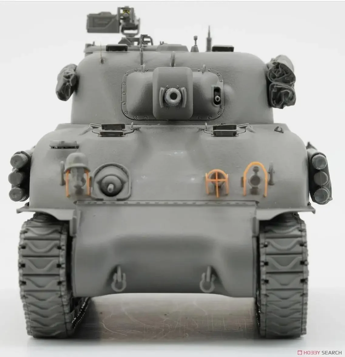 Border BT-047 1/35 Scale Sherman M4A1 Mid Tank Model Kit