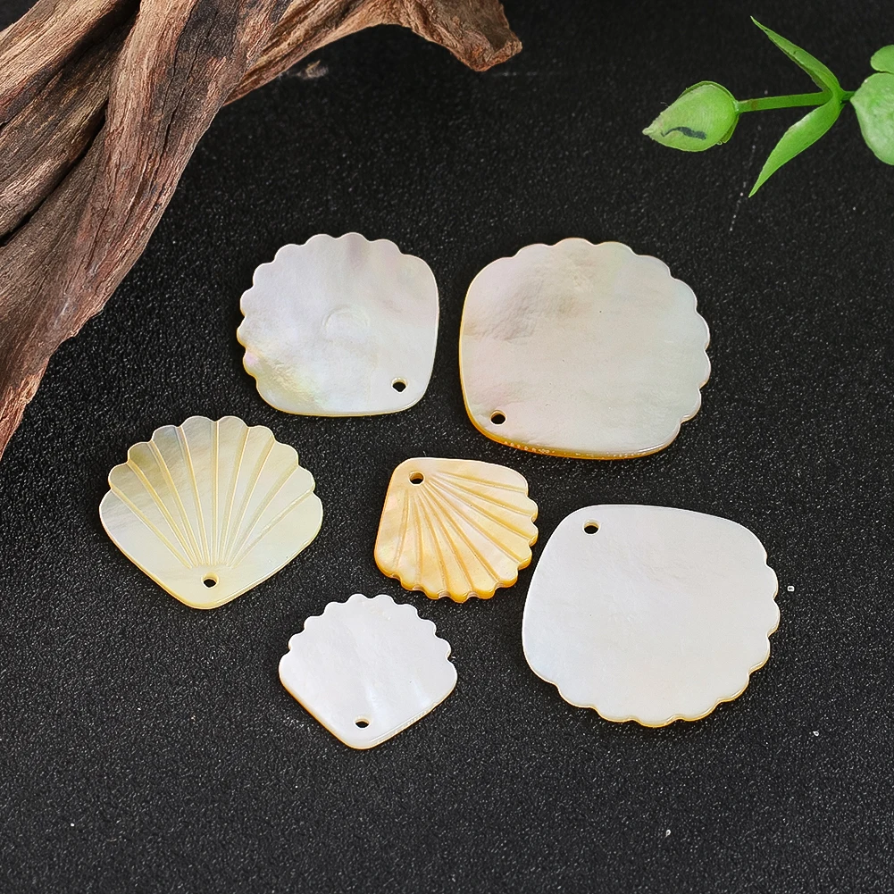 6PCS Scallop Shape Shell Pendant Natural Yellow Mother of Pearl Sea Shells Charms Bead for DIY Jewelry Making Necklace Earrings view 4