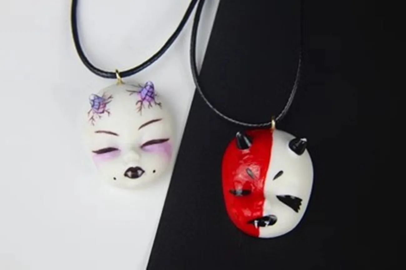 

Jewelry China Hand-painted Ceramic necklace Fox Mask Cosplay Masks Kabuki Kitsune Masks Half Face Pendants For women