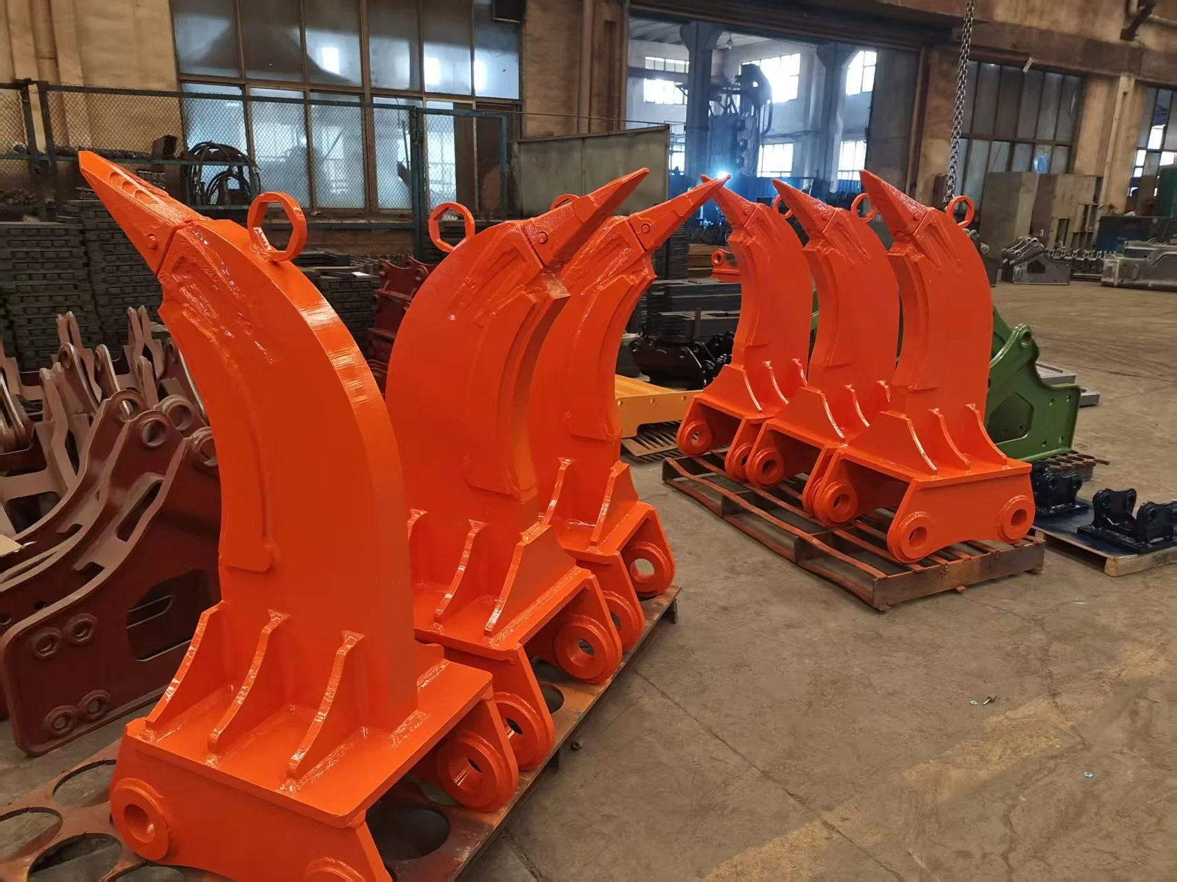 ماكينة كسارة الصخور للحفارة عالية الجودة، ماكينة كسارة الحجر، ماكينة لف التربة #3